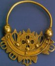 Photograph of gold Byzantine earrings &copy; Fodor, Istv�n Ed. The Ancient Hungarians Budapest: Hungarian National Museum, 1996